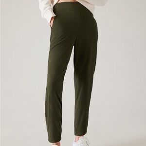 NWT Athleta Brooklyn Heights Jogger